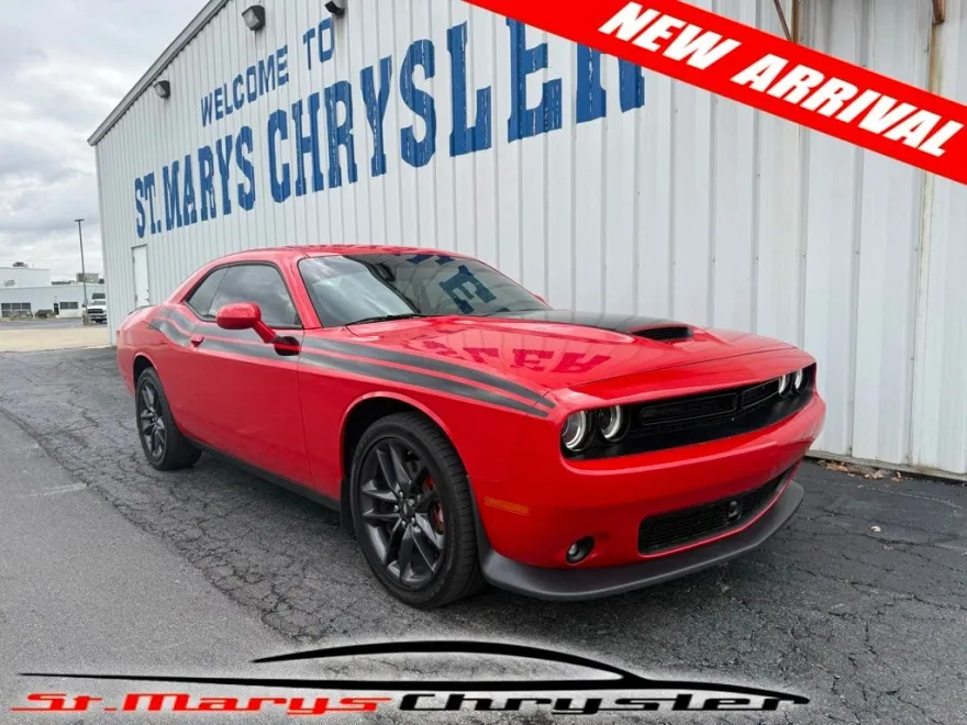 2023 Dodge Challenger GT photo 1