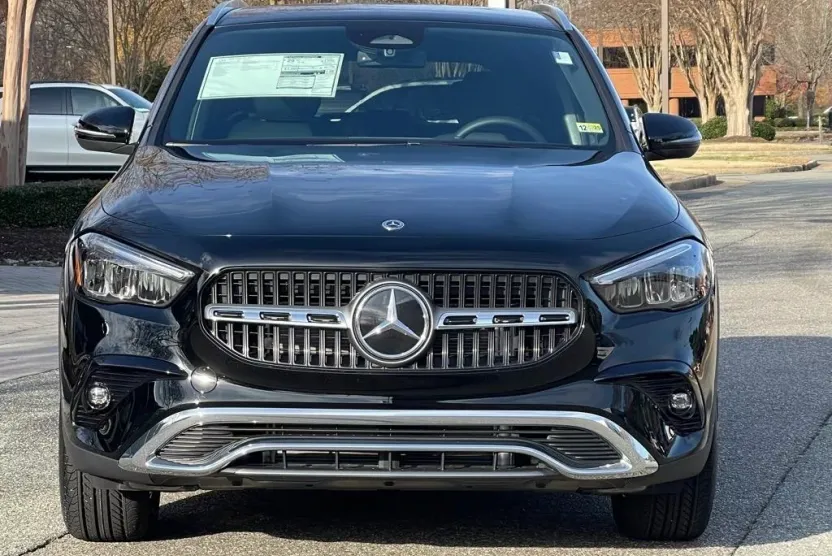 2025 Mercedes Benz GLA 250 4MATIC photo 1