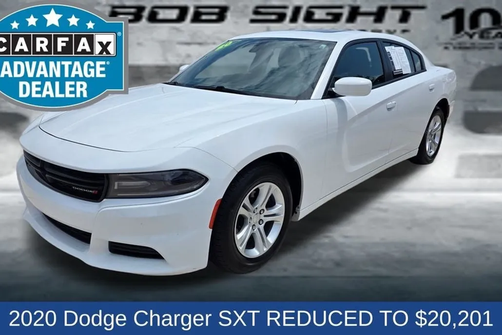 2020 Dodge Charger SXT photo 1
