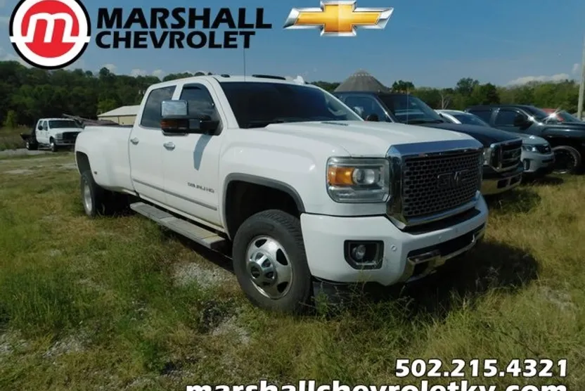 2016 Gmc Sierra 3500 HD Denali photo 1