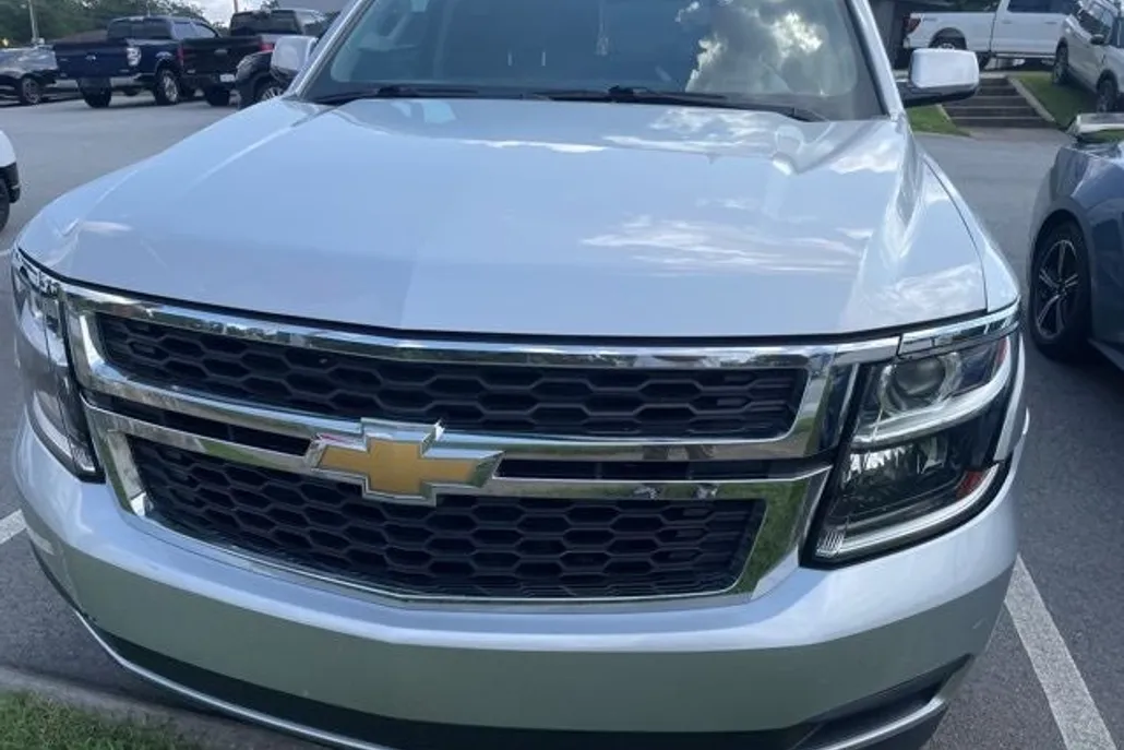 2018 Chevrolet Tahoe LT photo 1