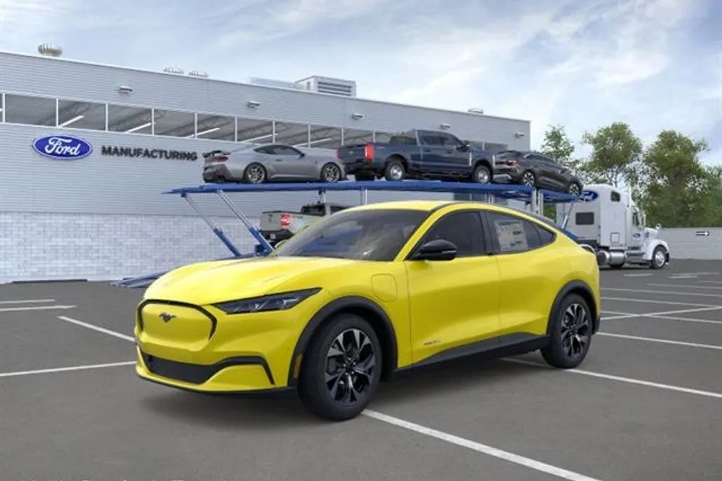 2025 Ford Mustang Mach-E Select photo 1