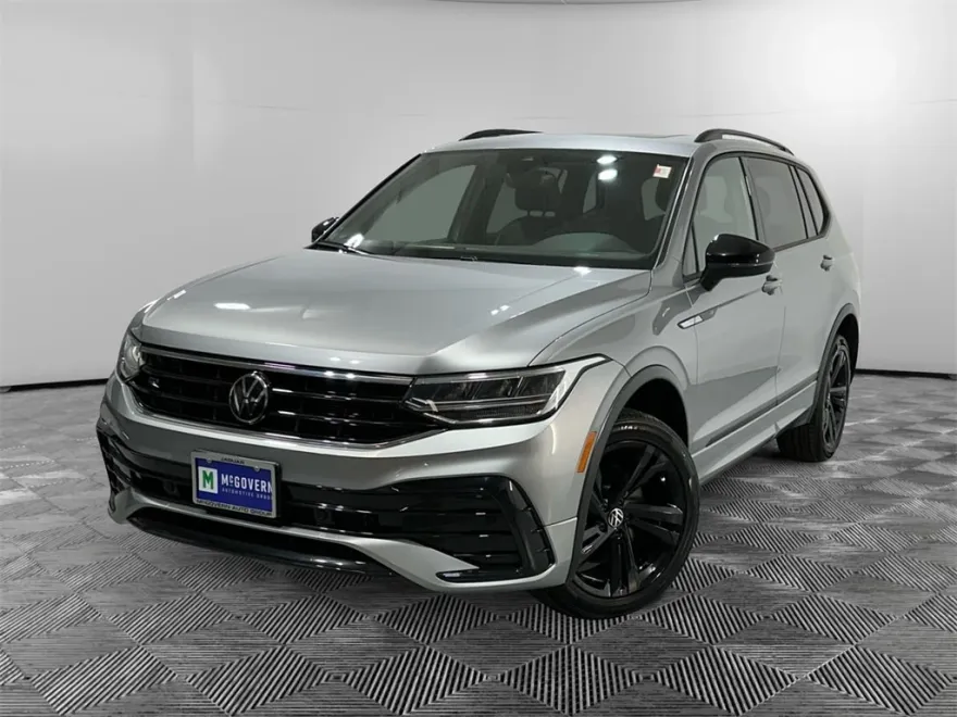 2024 Volkswagen Tiguan SE R-Line Black photo 1