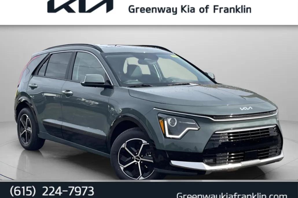 2025 Kia Niro SX photo 1
