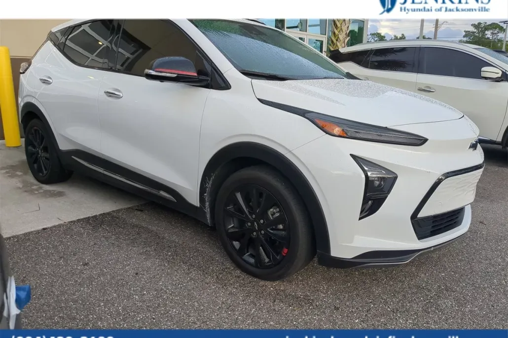 2023 Chevrolet Bolt EUV Premier photo 1