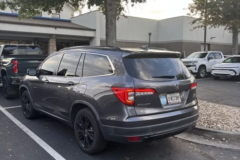 2021 Honda Pilot photo 1