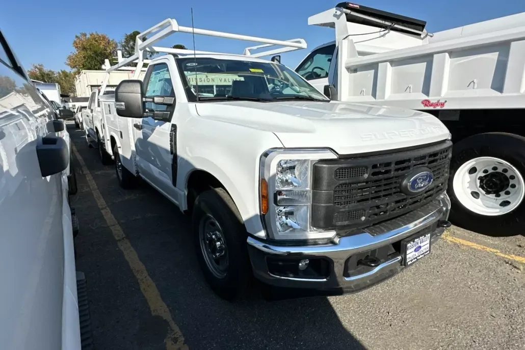 2025 Ford F-250 photo 1