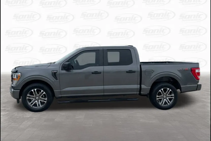 2021 Ford F-150 XL photo 1