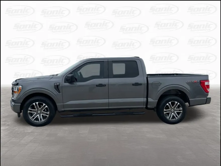 2021 Ford F-150 XL photo 1