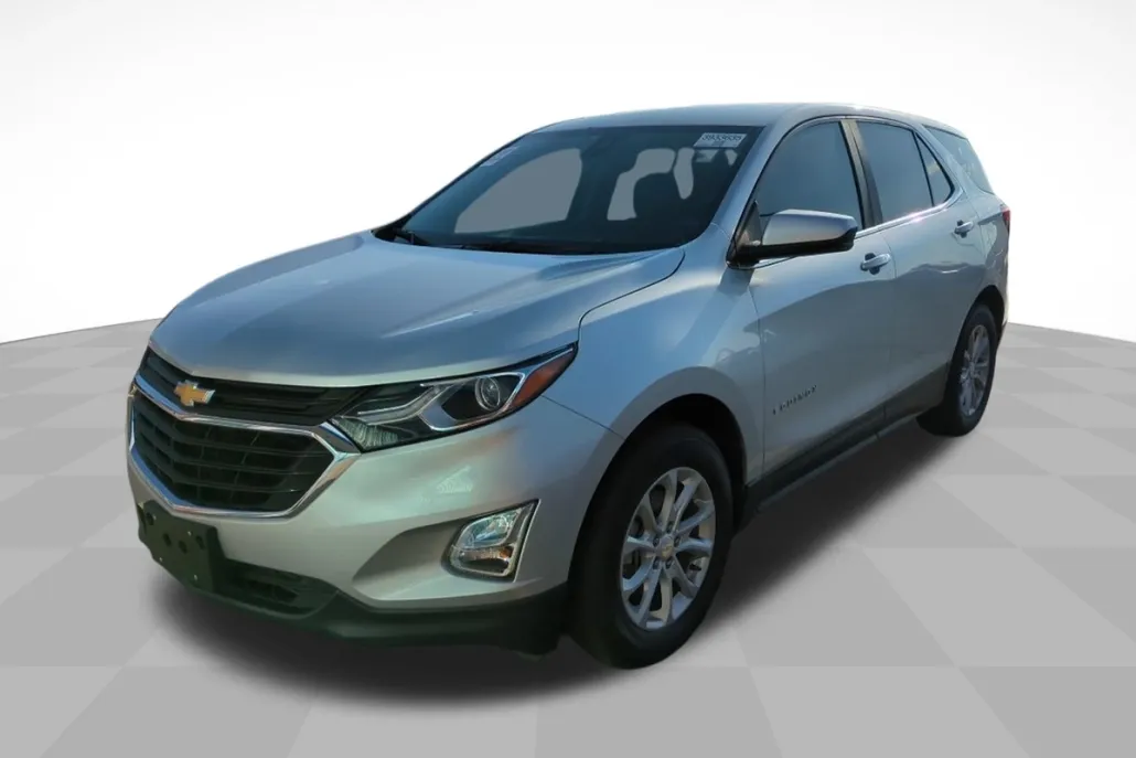 2021 Chevrolet Equinox LT photo 1