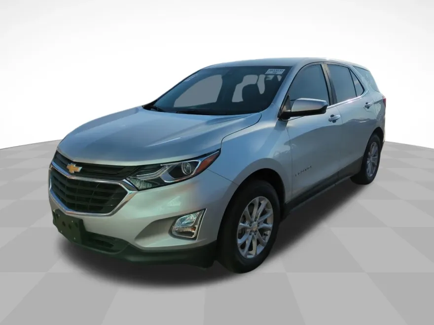 2021 Chevrolet Equinox LT photo 1