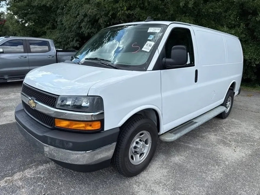 2023 Chevrolet Express Cargo 2500 photo 1