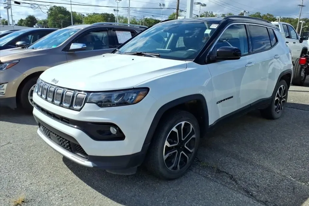 2022 Jeep Compass Limited photo 1