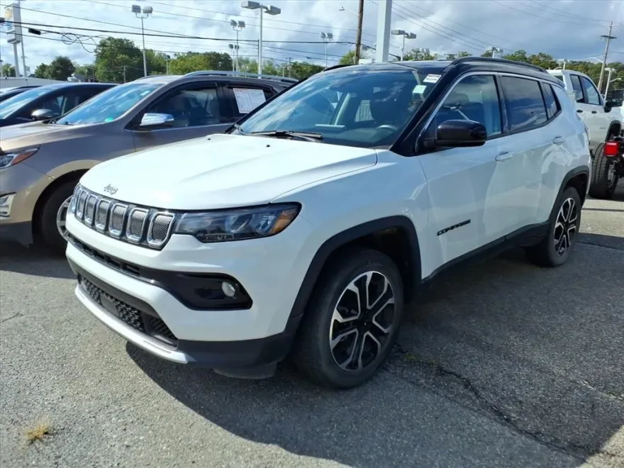 2022 Jeep Compass Limited photo 1