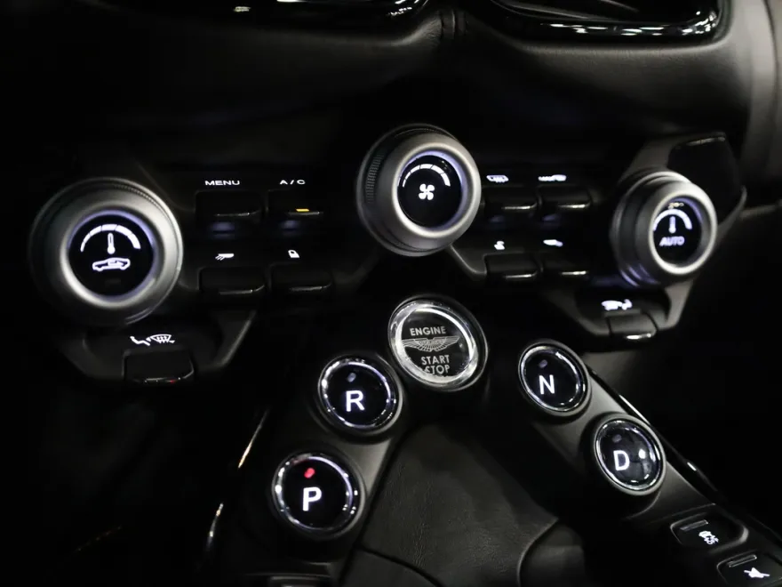 2020 Aston Martin Vantage AM6 photo 1