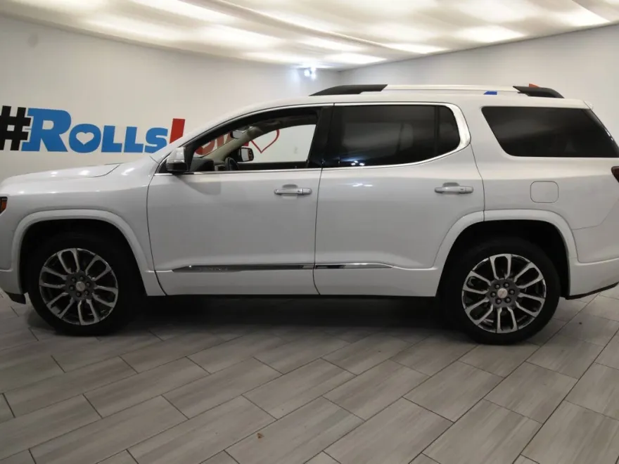 2022 Gmc Acadia Denali photo 1