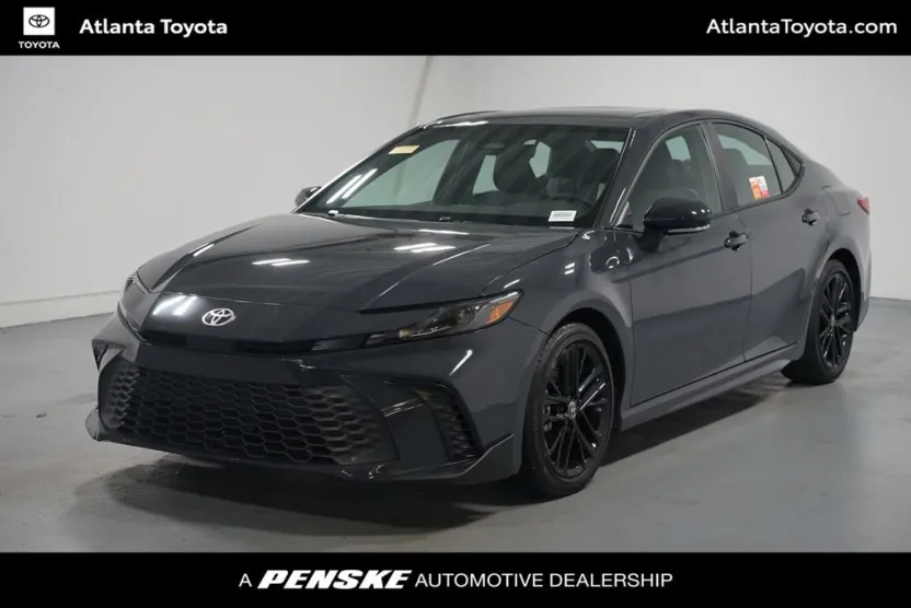 2025 Toyota Camry SE photo 1
