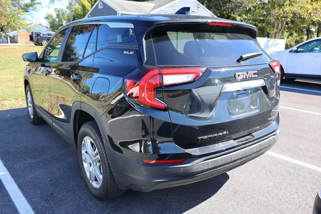 2024 Gmc Terrain SLE photo 1