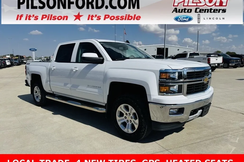 2015 Chevrolet Silverado LT photo 1
