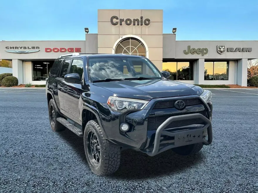 2018 Toyota 4Runner SR5 Sport photo 1