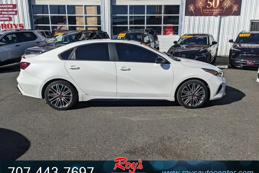 2022 Kia Forte GT photo 1