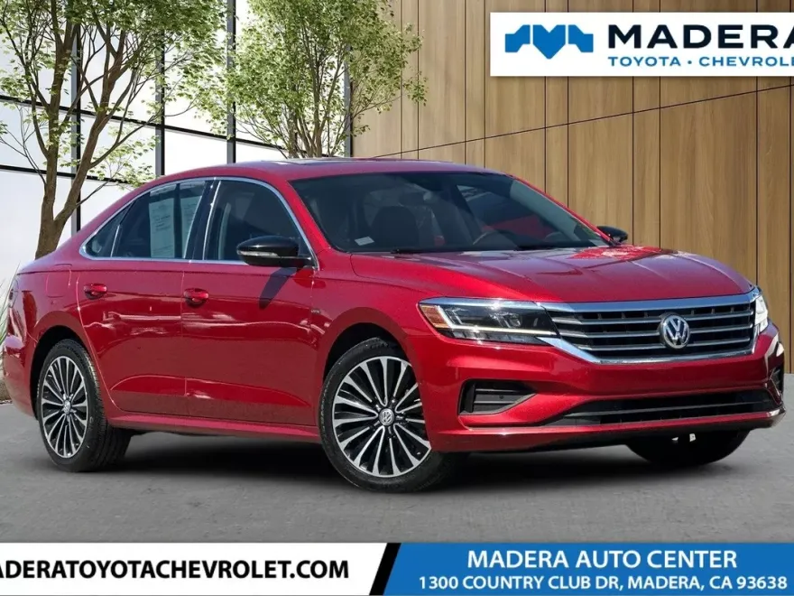 2022 Volkswagen Passat 2.0T Limited photo 1