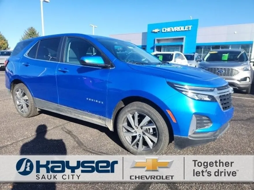 2024 Chevrolet Equinox LT photo 1