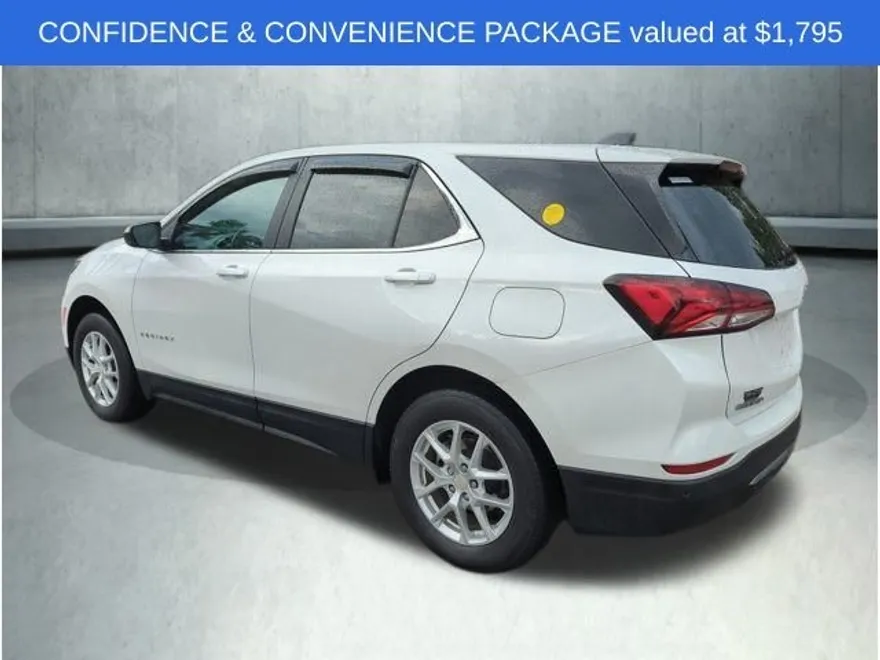 2022 Chevrolet Equinox LT photo 1