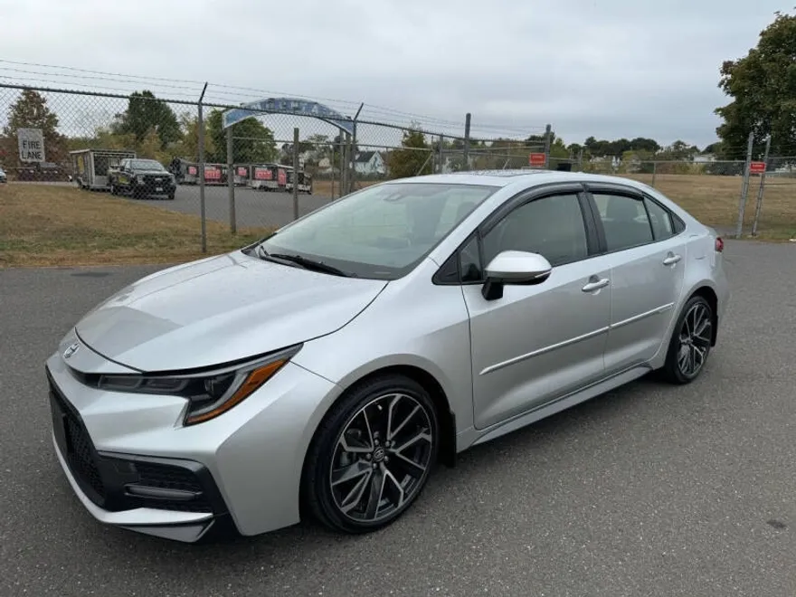2020 Toyota Corolla XSE photo 1