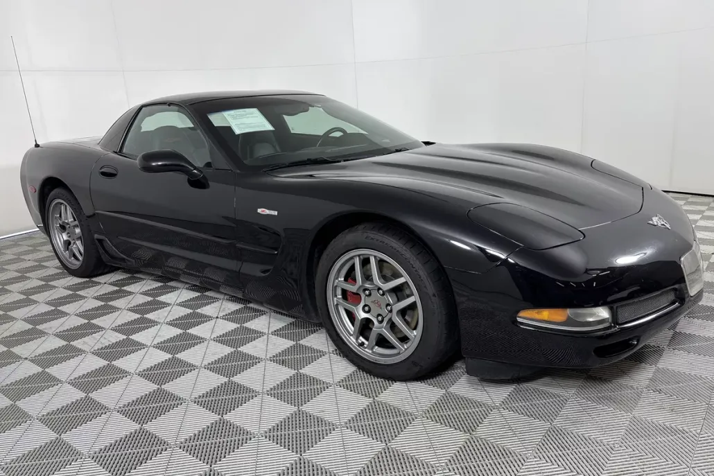 2003 Chevrolet Corvette Z06 Hardtop photo 1