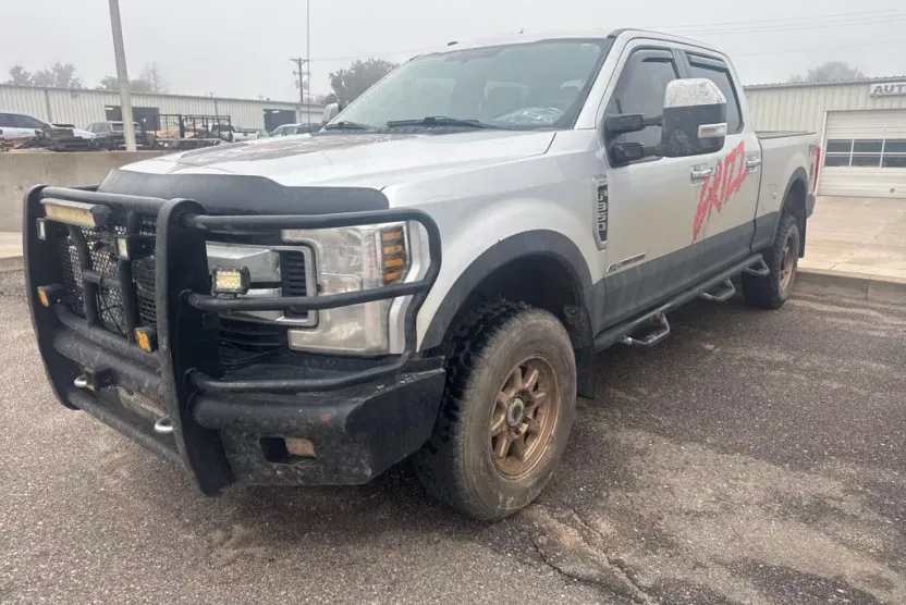 2019 Ford F-350 XLT photo 1