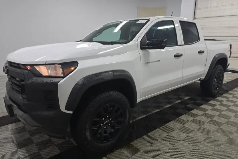 2023 Chevrolet Colorado Trail Boss photo 1