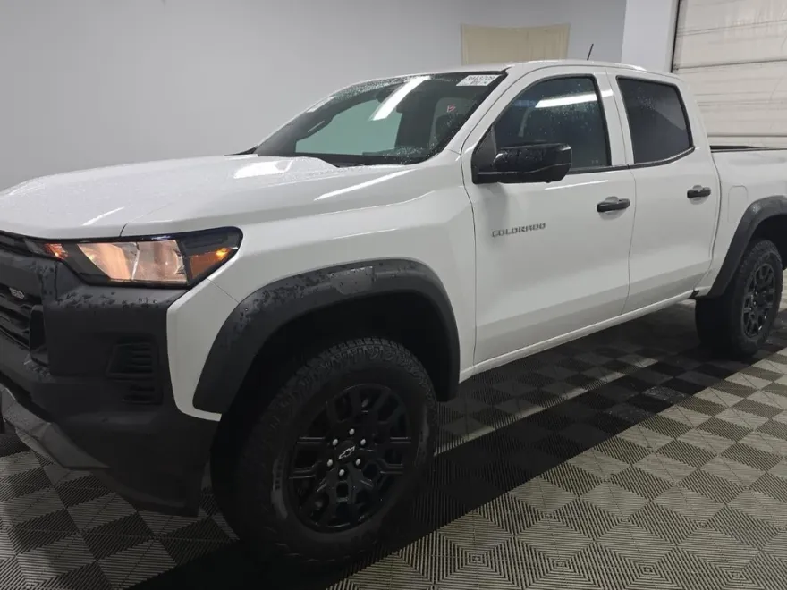 2023 Chevrolet Colorado Trail Boss photo 1