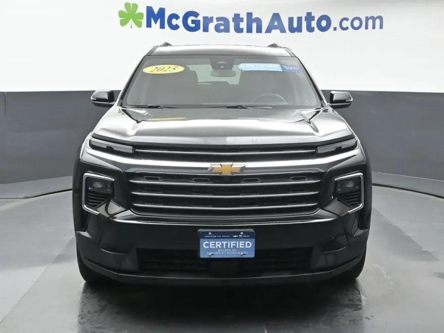 2025 Chevrolet Traverse photo 1