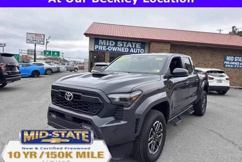 2024 Toyota Tacoma TRD Sport photo 1