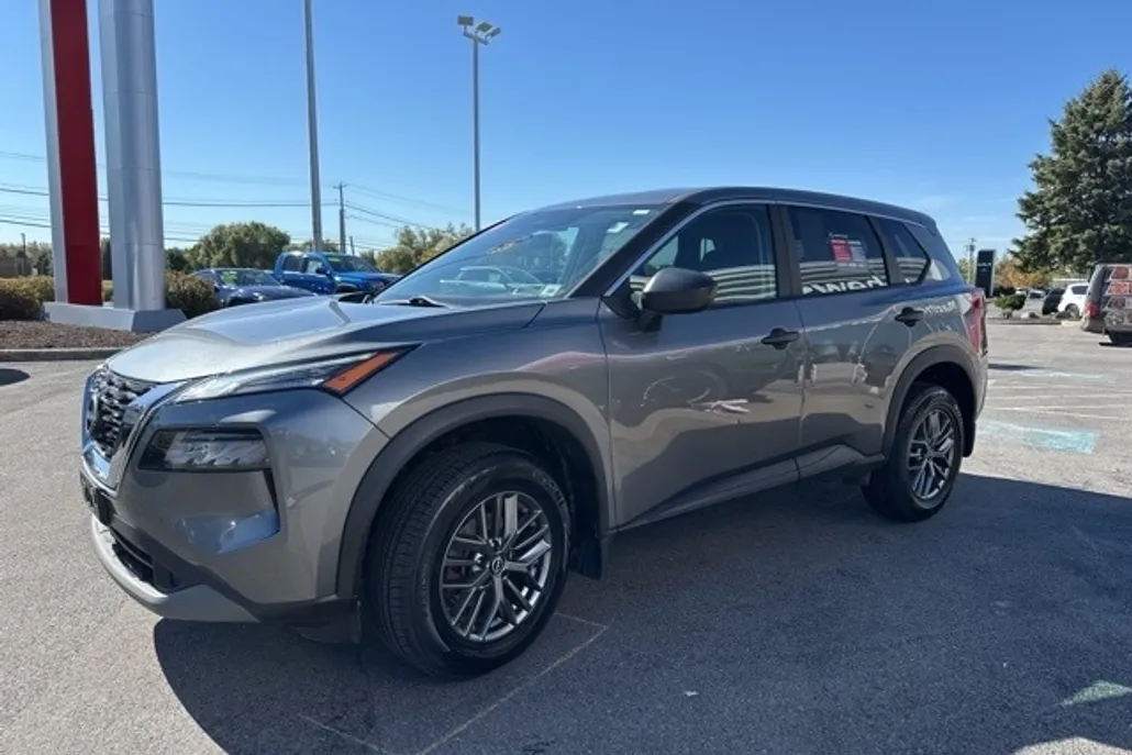2023 Nissan Rogue S photo 1