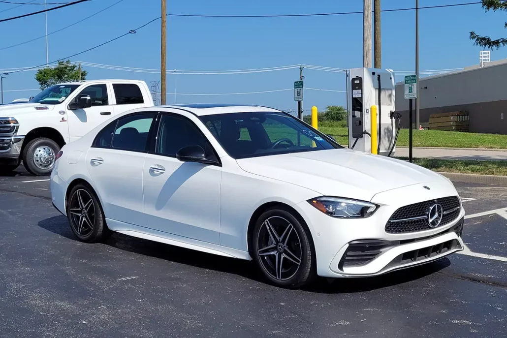 2023 Mercedes Benz C 300 4MATIC photo 1