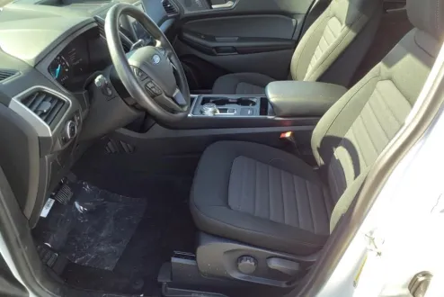 2024 Ford Edge SE photo 3