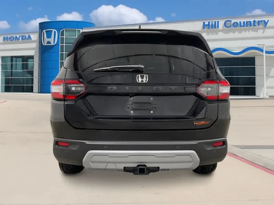 2025 Honda Pilot TrailSport photo 1
