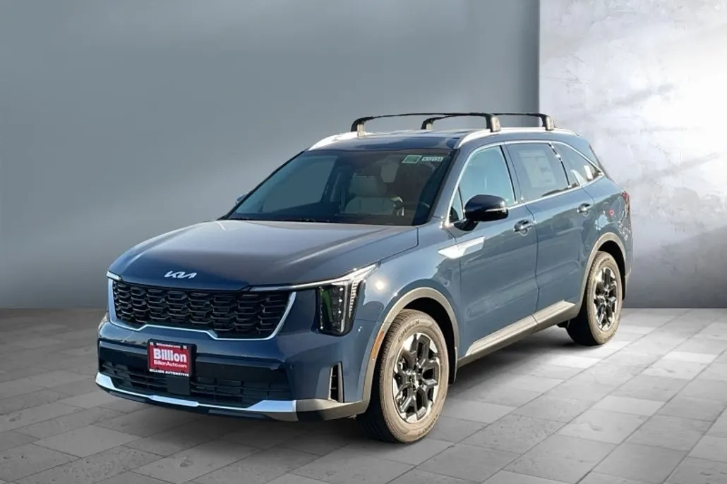 2026 Kia Sorento S photo 1