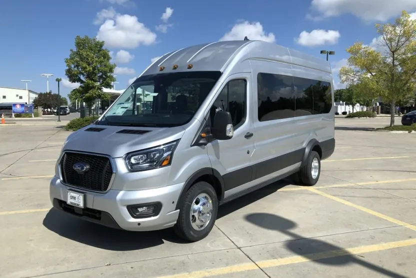 2025 Ford Transit Passenger XLT photo 1