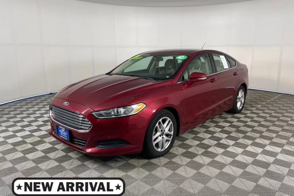 2016 Ford Fusion SE photo 1