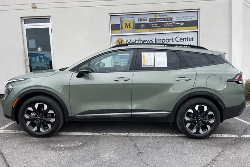2023 Kia Sportage X-Line photo 1