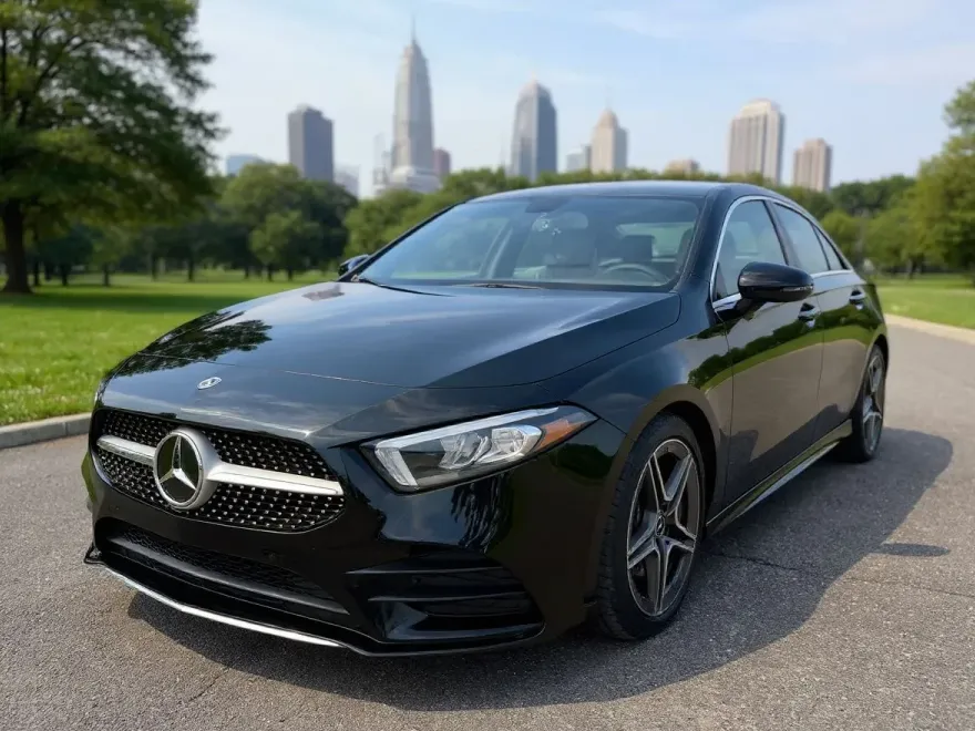 2020 Mercedes Benz A 220 4MATIC photo 1