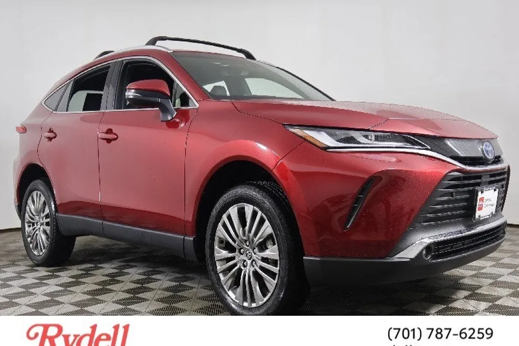 2024 Toyota Venza XLE photo 1