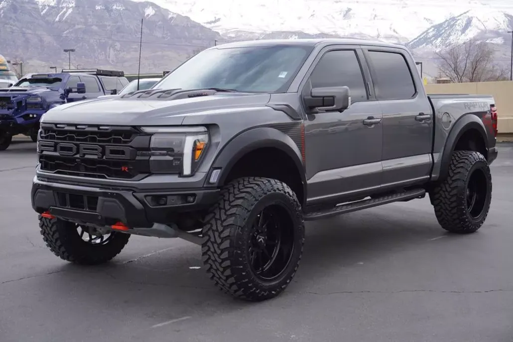 2024 Ford F-150 Raptor photo 1