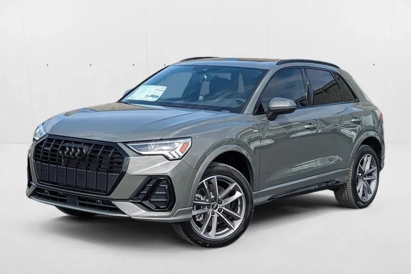 2025 Audi Q3 45 TFSI S line Premium photo 1