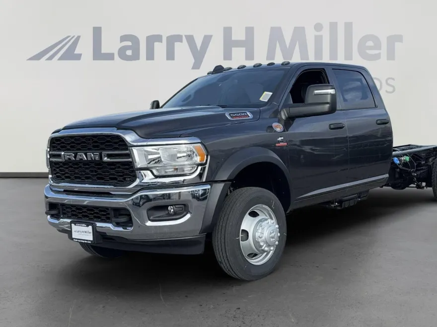2024 Ram 5500 Tradesman photo 1