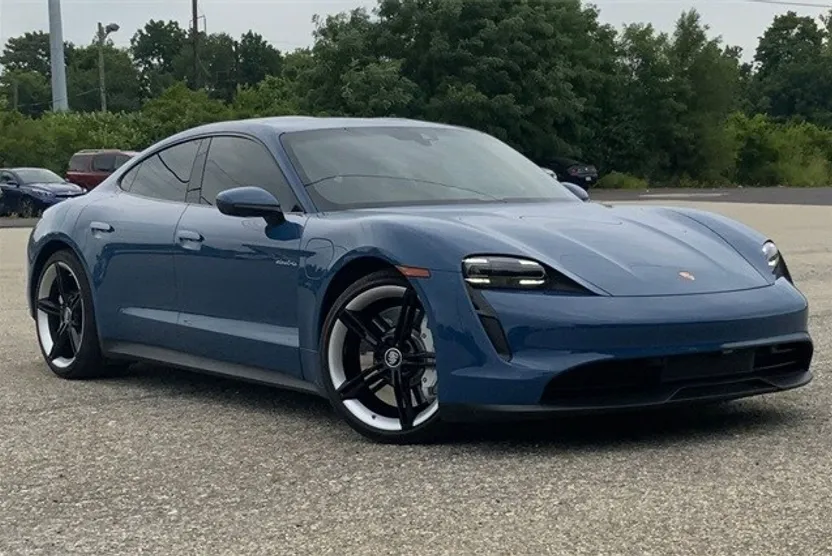 2021 Porsche Taycan 4S photo 1