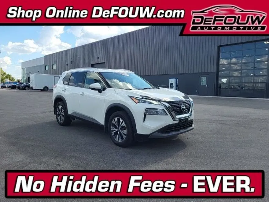 2021 Nissan Rogue SV photo 1